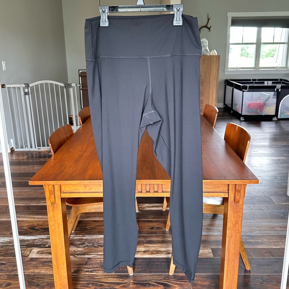 Everlane Renew Ankle High Rise Black Active Leggings Size XL - Picture 1 of 3
